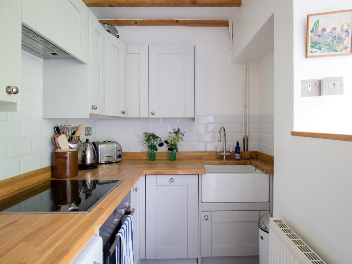 Lily Cottage Great Tew ภายนอก รูปภาพ