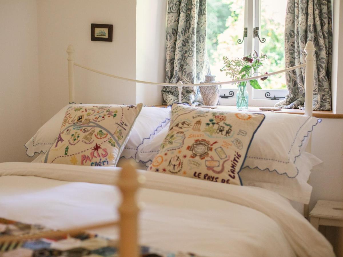 Lily Cottage Great Tew ภายนอก รูปภาพ